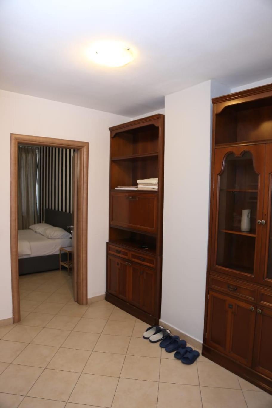 Ergi'S Host Apartment Tiran Dış mekan fotoğraf