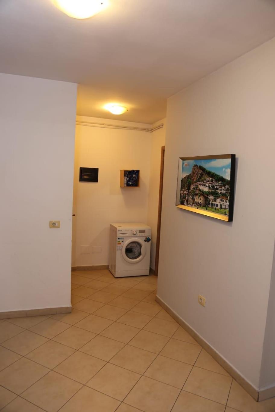Ergi'S Host Apartment Tiran Dış mekan fotoğraf